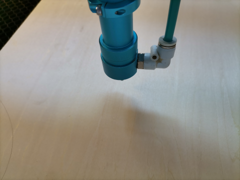 激光頭在定位和走邊框時沒有紅點出現