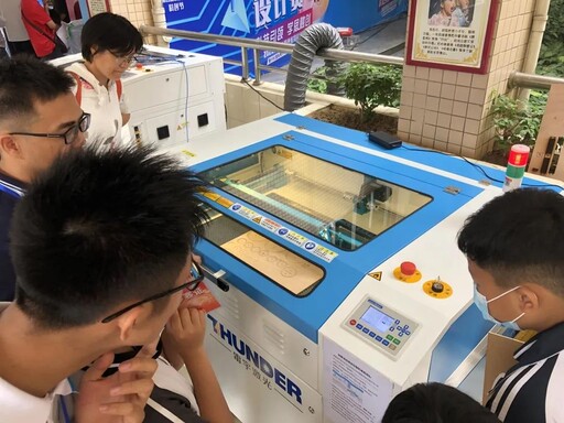 創客們非常期待自己設計的結構件