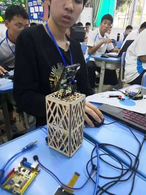 加上實現的功能程序