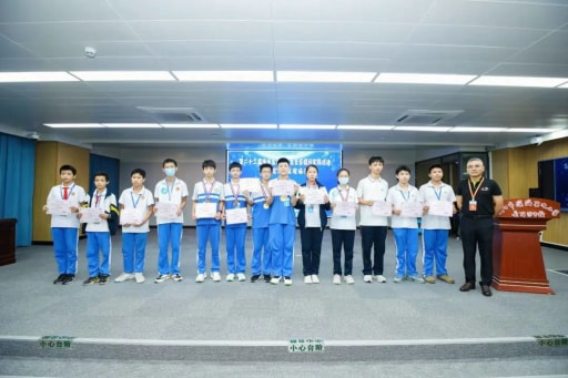 雷宇與創趣天地助力第二十三屆海南省學生信息素養提升實踐活動