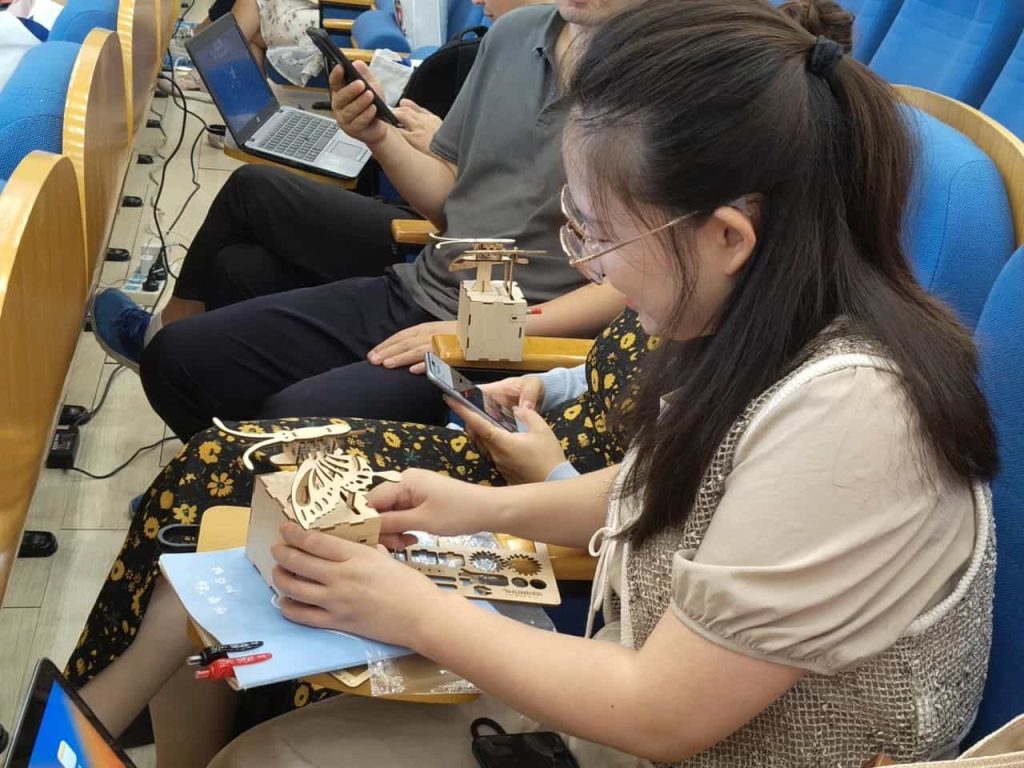 雷宇教育賦能中央電化教育館科創教育工作坊培訓, 激活科創教育新勢能